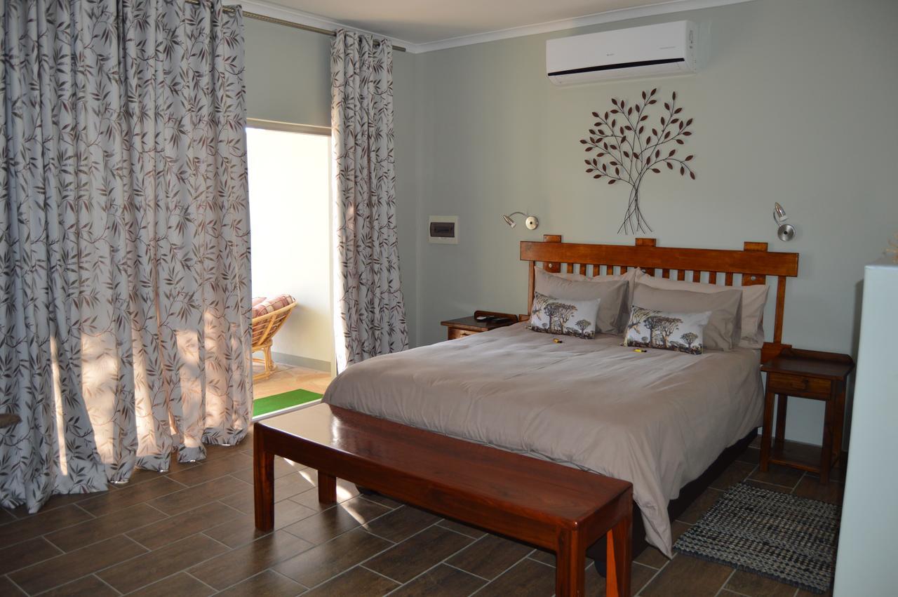 Kamaku Guesthouse Cc Очиваронго Экстерьер фото